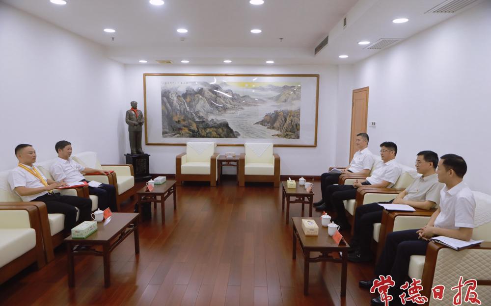 罗毅君会见常德市全国